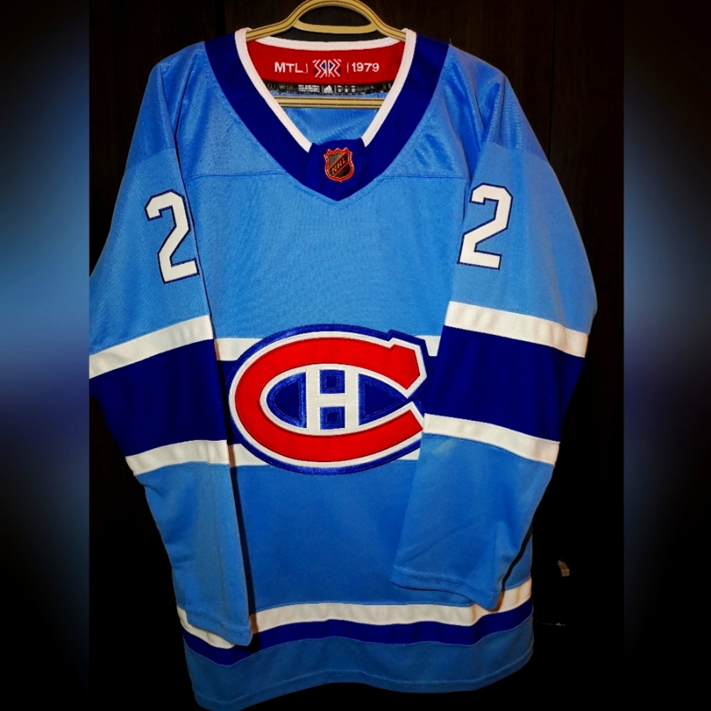Cole Caufield jersey